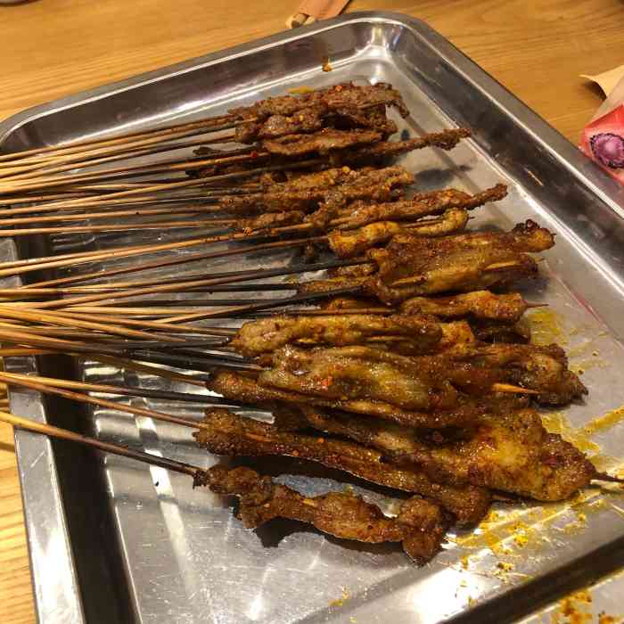 凯凯烧烤(嘉兴路店)-"第一天晚上虽然吃得很涨但是还是想着这家烧.