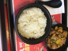 -老娘舅餐厅(黄龙体育中心店)