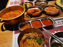 -青瓦炭韩潮烤肉(花园道店)