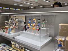 -泡泡玛特POPMART(蓝色港湾店)