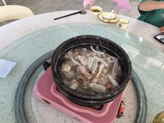 -墨脱石锅椰子鸡•海鲜糟粕醋(榆亚路店)
