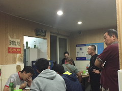 大堂-宝瑞门钉肉饼店