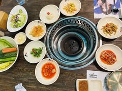 餐具摆设-朴大人炭烤·韩国料理(奥帆中心海尔洲际店)