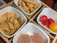 -花菇朵·云山雀 ll 野生菌锅·野果酸汤·精品滇菜(万柳店)