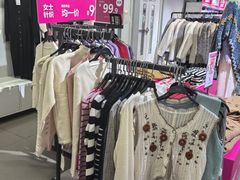 -唯品会(北京国瑞城店)