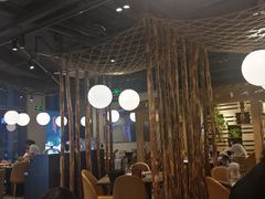 大堂-日进一片海.生腌海鲜火锅.宵夜烧烤(三里屯总店)