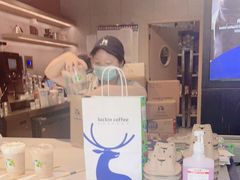 -luckincoffee瑞幸咖啡(新华大厦店)