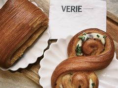 -VERIE BAKEHOUSE