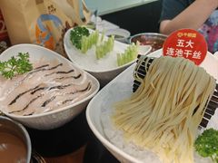 -牛鼎盛新疆雪花鲜牛火锅(武夷绿洲 店)