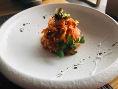 刺身拼盘、杏鲍菇黑椒牛粒、沙拉、日式泡菜、多春鱼、牛五花-松本楼(桥西店)