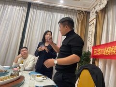-皇宫大酒店