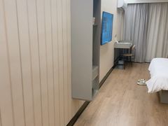 -汉庭(上海虹桥机场新店)