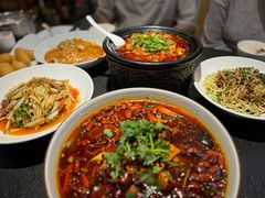 -万重锦·人文川菜馆(骡马市店)