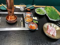 -臻牛烤肉