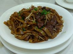 避风塘干炒牛河-君德澜酒家·创意粤菜(金山谷店)