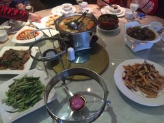 -鑫皇朝酒店(建设一路店)