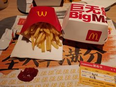 -麦当劳(新华路步步高店)