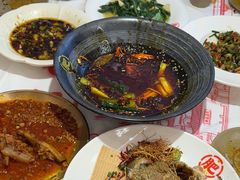 -肥肥虾庄·金牌油焖大虾(汉口城市广场店)