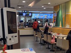 -麦当劳(轻轨曹杨路店)