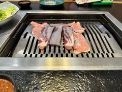 -臻牛烤肉