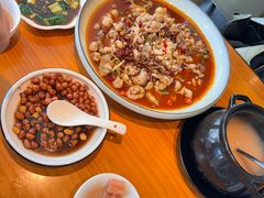 -莲餐厅·湖北菜·潜江小龙虾店(愚园路店)