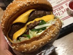 -The Habit Burger Grill 哈比特汉堡(复兴soho店)