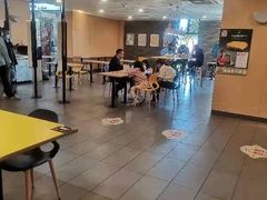 大堂-麦当劳(石坝服务区店)