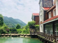 -梦娜斯庄园