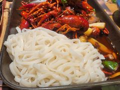 金奖龙虾面-馋嘴猫北京食堂·烤鸭·宵夜(亚运村店)