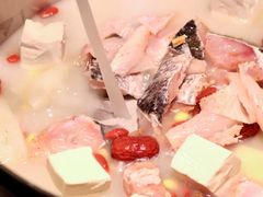 -马家斑.鲜鱼火锅(松湖万科店)