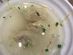 刀鱼馄饨-老半斋(福州路店)