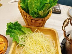 -菌子鲜汤野生菌锅