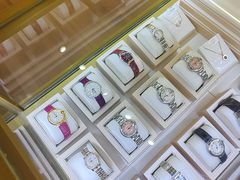 -海星奢选二手奢侈品手表包包鉴定回收寄卖(墨玉南路店)