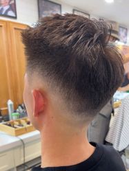 -韦恩先生Barbershop英式男士理发馆