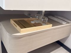 -肯定精品酒店(南京龙江地铁站省妇幼保健院南门店)