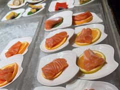 -雍容荟帝王蟹活龙虾展台自助(IFS黑金店)