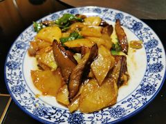 地三鲜-土灶台东北大块肉烧烤(风景城邦店)