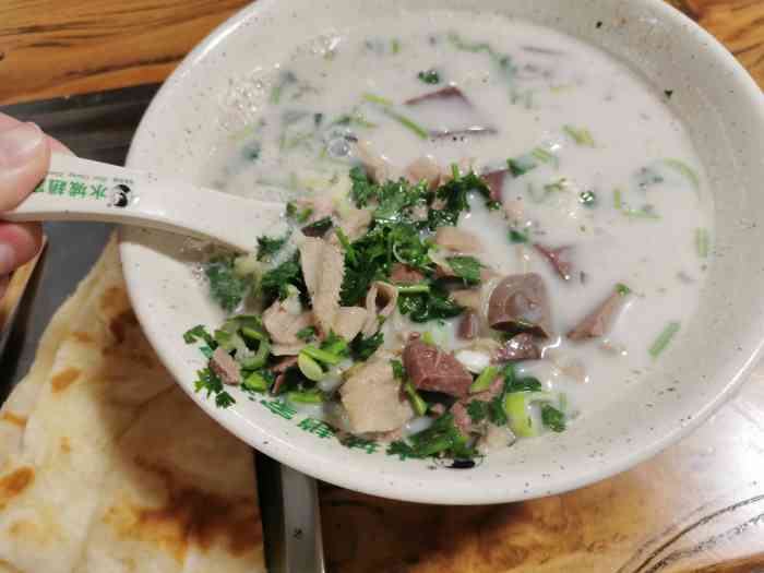 赵家羊肉羊汤馆(车站总店)-"唯一一次来还是去年冬天了,之后一直想带