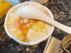-一席地·本地鸡窝·杭帮鸡火锅(萧山银隆百货店)