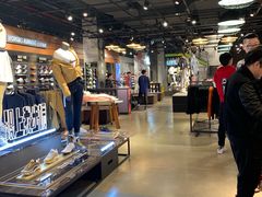 -NIKE武汉品牌体验店