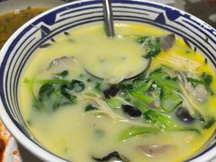 -眷江南之小蓝鲸(王府大街店)