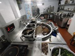 -遵义虾子张六羊肉粉(金码头店)
