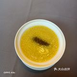 来了几个朋友，一进店门就有人问我们有没有预留好位子