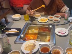 -海底捞火锅(杭州滨江九宜城店)