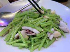 茼蒿烧海兔-KŌNG胶东小馆(华熙店)