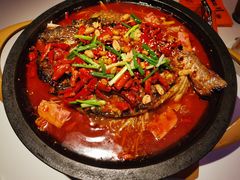 -鸣记脆皮烤鱼·海鲜烤鱼(三八广场店)
