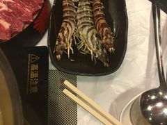 -鲜入围煮花胶鸡海鲜火锅