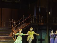 -交通银行前滩31演艺中心