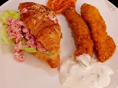 -广州天河希尔顿酒店