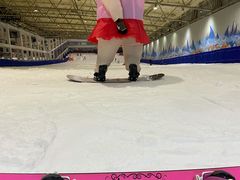 -乔波室内滑雪场